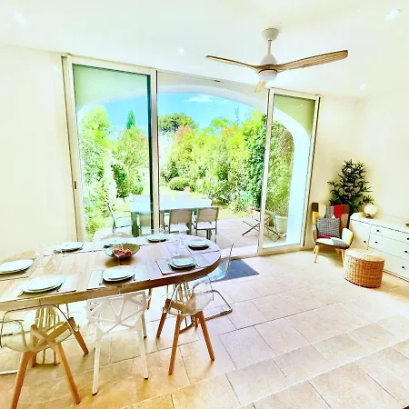 Maison Domaine Golf Country Club De St-tropez سان تروبيه